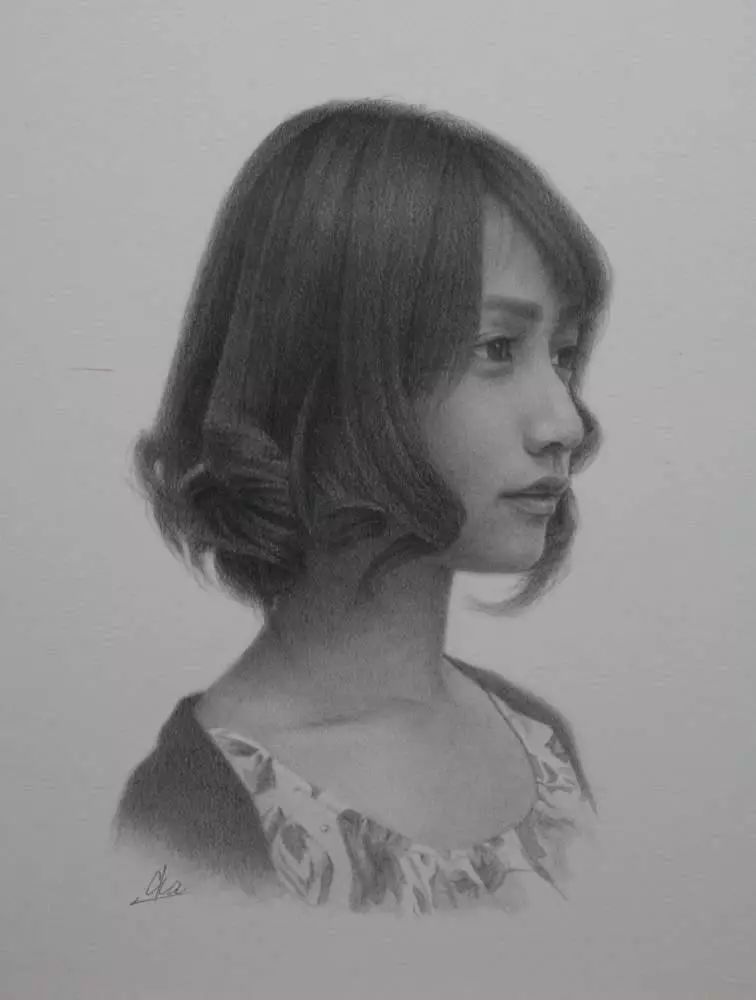 美女素描，日本超写实画家冈靖知作品！